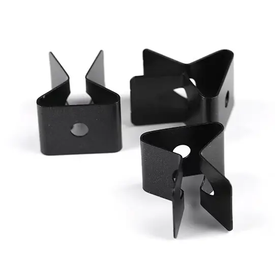 Avtomobil üçün metal klip